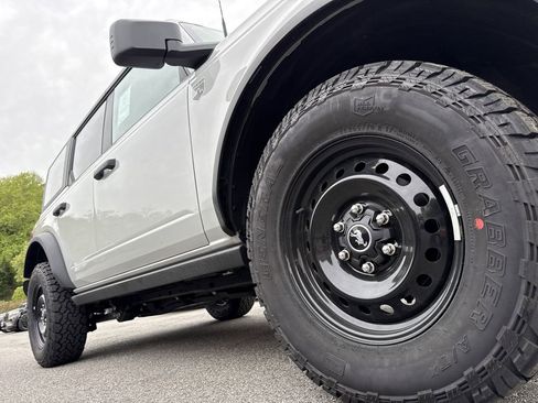 New 2026 Ford Bronco Big Bend w/ Black Diamond Package AWD/4WD image 9