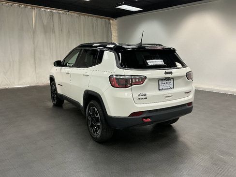 Used 2019 Jeep Compass Trailhawk w/ Cold Weather Group AWD/4WD image 4