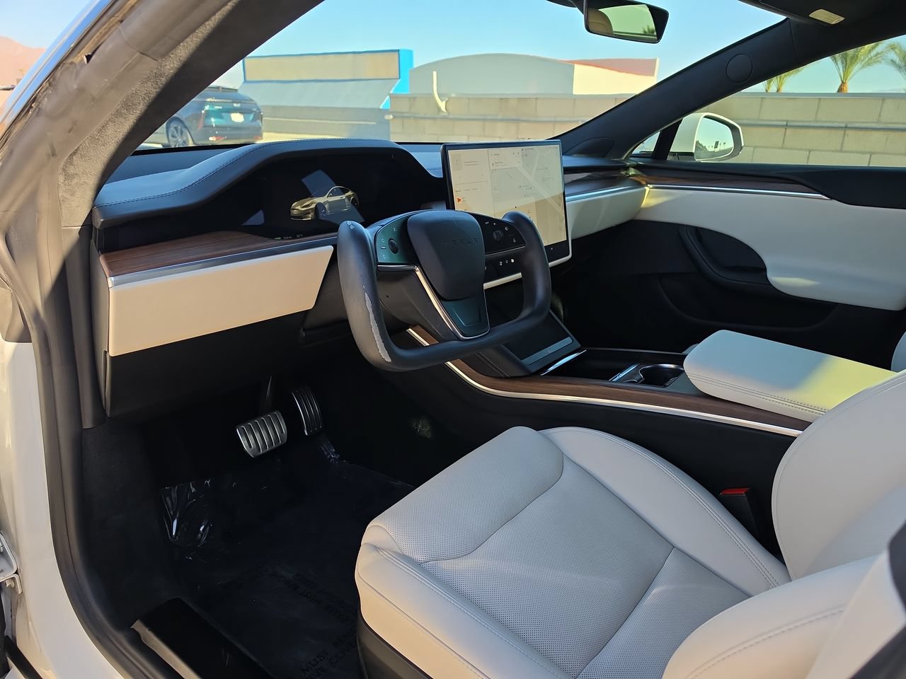 Used 2022 Tesla Model S Standard Range AWD/4WD image 10