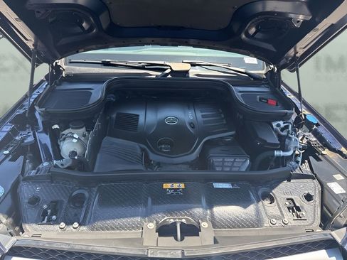 Used 2020 Mercedes-Benz GLS 450 4MATIC image 32
