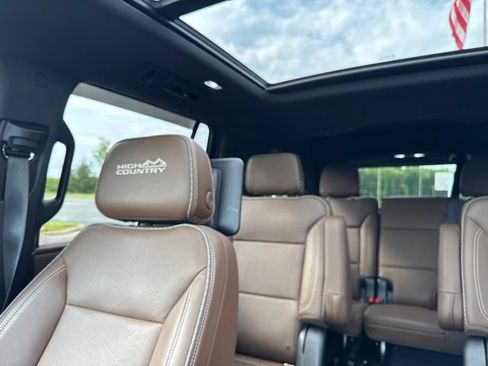 Used 2021 Chevrolet Tahoe High Country AWD/4WD image 38