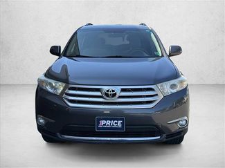 Used 2012 Toyota Highlander 4WD w/ Tech Pkg video 2