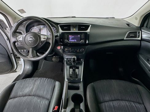 Used 2017 Nissan Sentra SV FWD image 3
