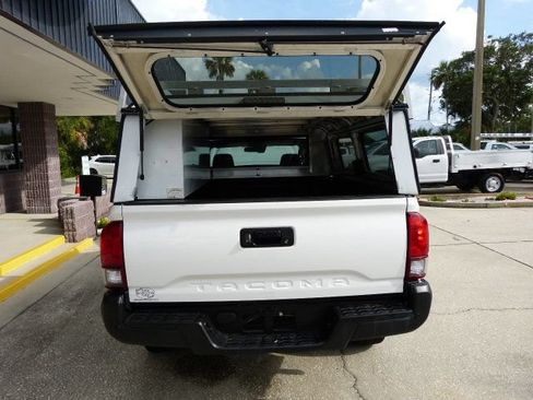 Used 2022 Toyota Tacoma SR RWD image 13