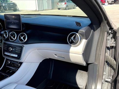 Used 2019 Mercedes-Benz CLA 250 CLA 250 image 16