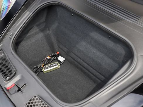 Used 2022 Porsche 911 GT3 RWD image 40