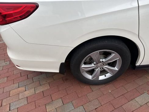 Used 2018 Honda Odyssey EX-L image 15