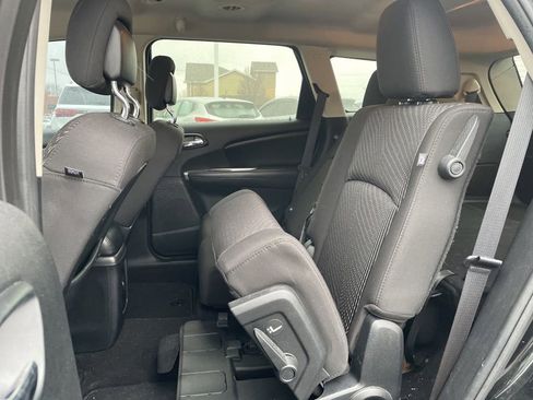 Used 2015 Dodge Journey SXT w/ Flexible Seating Group image 32