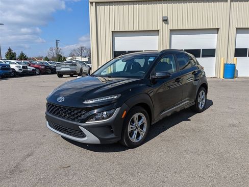 Used 2022 Hyundai Kona SEL image 3