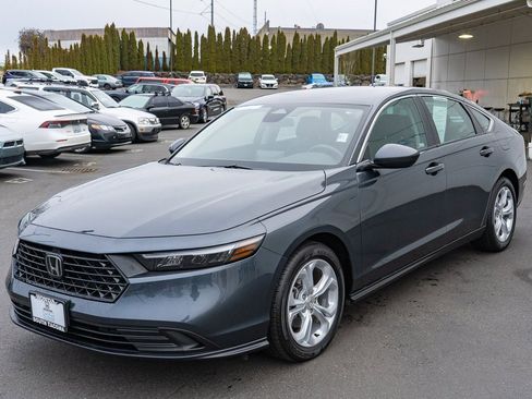 Certified 2023 Honda Accord LX image 6