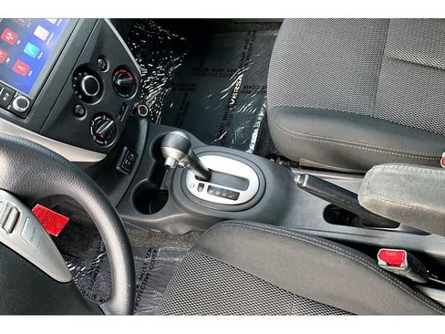 Used 2019 Nissan Versa SV image 16