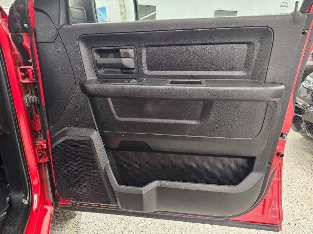 Used 2014 RAM 1500 Express AWD/4WD image 33