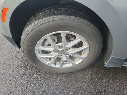 Used 2024 Chevrolet Equinox LT image 31