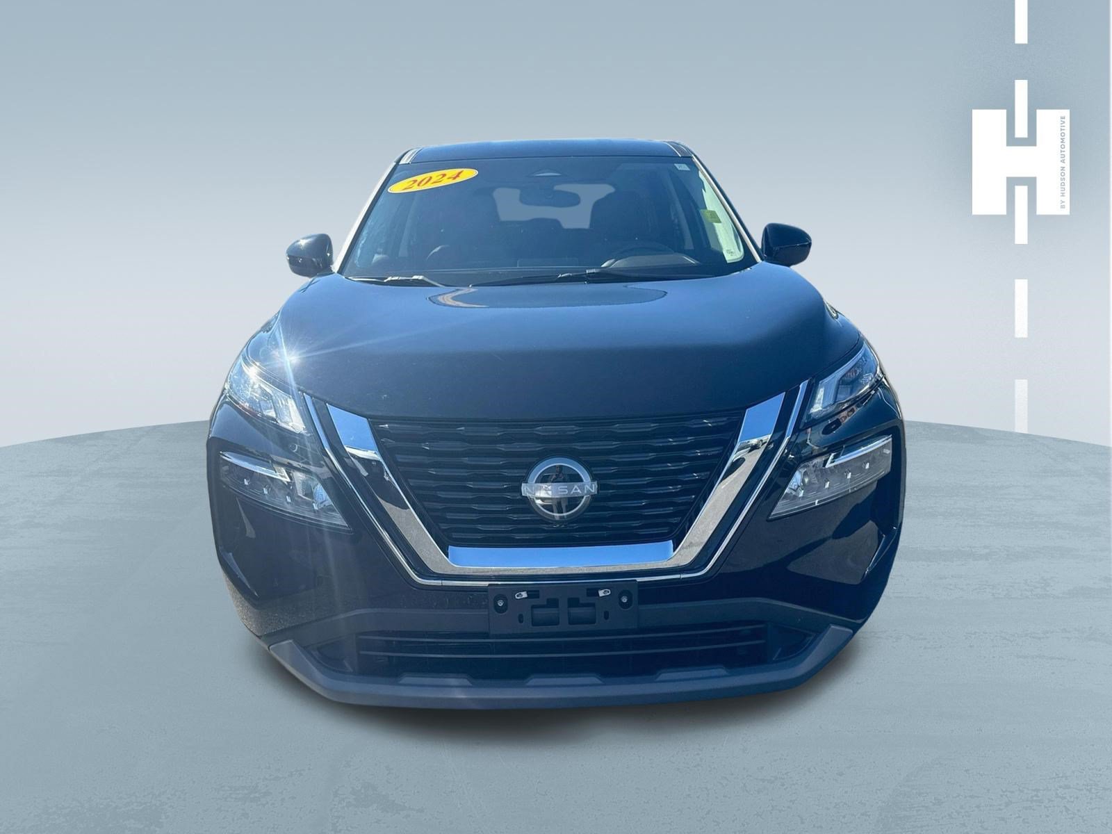 Used 2023 Nissan Rogue SV AWD/4WD image 2