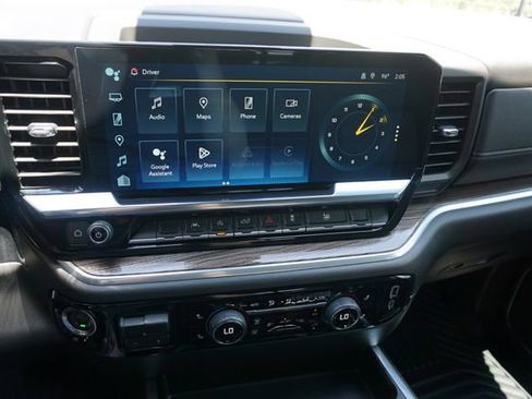 Used 2024 Chevrolet Silverado 1500 RST w/ Convenience Package II RWD image 4