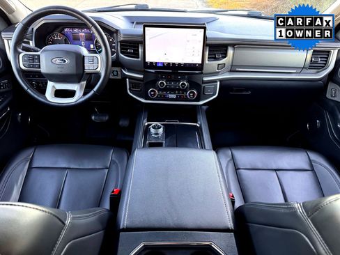 Used 2024 Ford Expedition XLT image 21