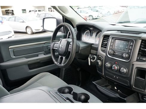 Used 2017 RAM 1500 Tradesman w/ Power & Remote Entry Group image 24