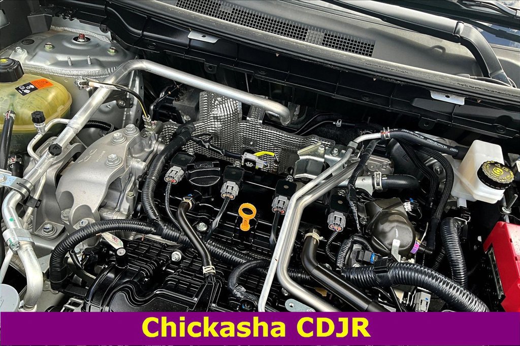 Used 2025 Mitsubishi Outlander SE AWD/4WD image 29