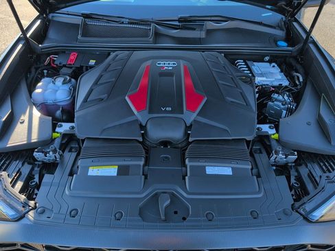 New 2026 Audi RS Q8 performance image 28