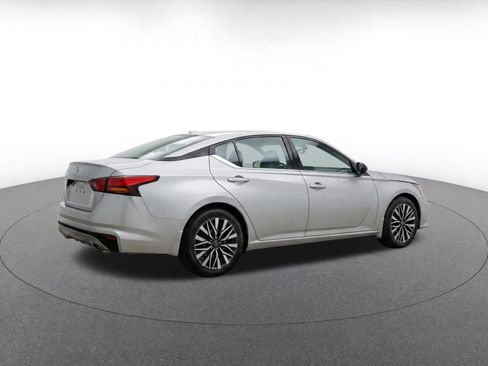 Used 2026 Nissan Altima 2.5 SV FWD image 9