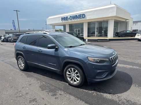 Used 2020 Jeep Cherokee Latitude FWD image 15
