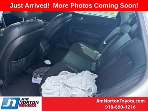 Used 2018 Kia Optima S w/ Panoramic Sunroof Package FWD image 6