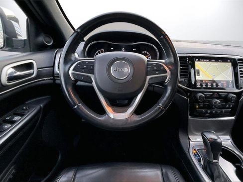 Certified 2022 Jeep Grand Cherokee Limited image 11