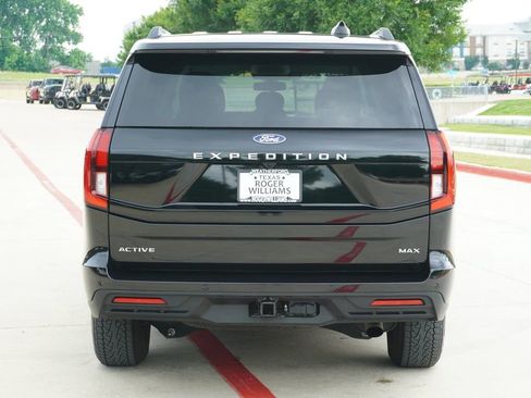 Used 2025 Ford Expedition Max Active AWD/4WD image 4