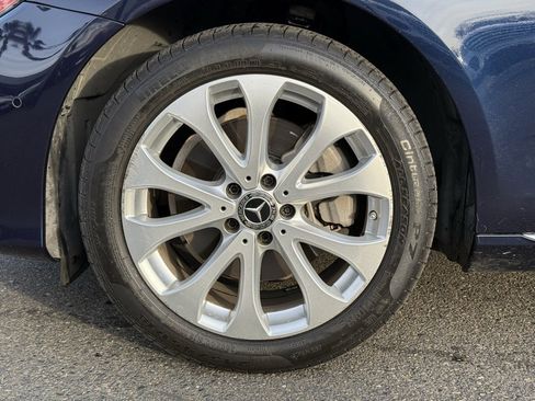 Used 2018 Mercedes-Benz E 300 image 15