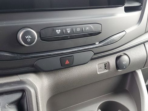 New 2026 Ford Transit 250 148 Medium Roof image 18