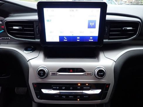 Certified 2023 Ford Explorer XLT w/ Equipment Group 202A image 28