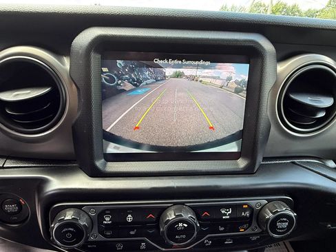Used 2021 Jeep Wrangler Unlimited Sport AWD/4WD image 46