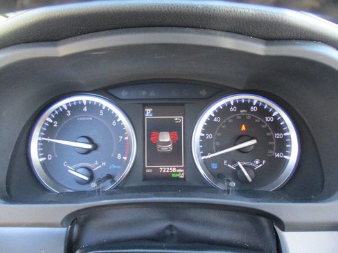 Used 2019 Toyota Highlander XLE image 15