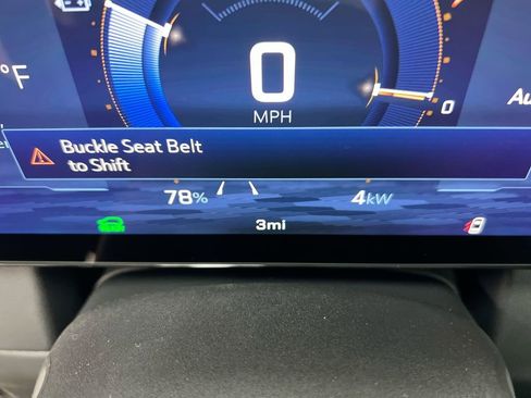 New 2026 Chevrolet Equinox EV LT image 12