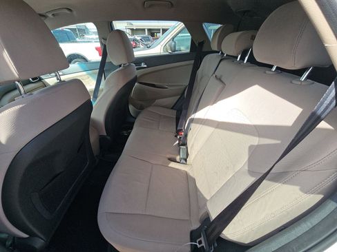 Used 2019 Hyundai Tucson Value FWD image 14