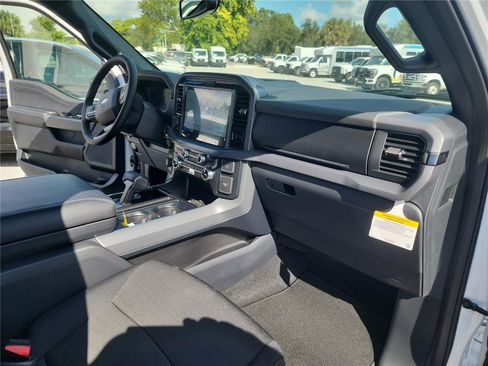New 2025 Ford F150 XLT w/ Equipment Group 302A MID image 27