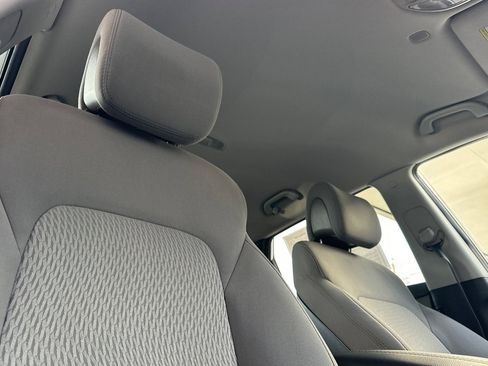 Used 2016 Hyundai Santa Fe Sport FWD image 17