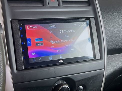 Used 2018 Nissan Versa SV FWD image 11