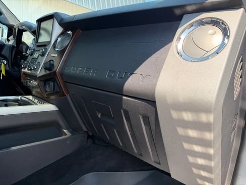 Used 2016 Ford F250 Lariat w/ Chrome Package AWD/4WD image 15