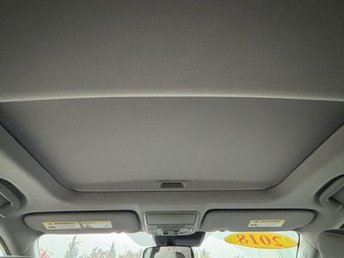 Used 2018 Honda CR-V EX image 19