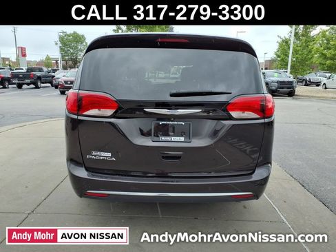 Used 2019 Chrysler Pacifica Touring Plus w/ Advanced Safetytec Group FWD image 9
