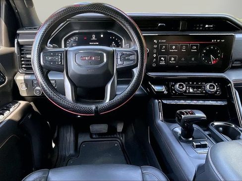 Used 2022 GMC Sierra 1500 AT4 AWD/4WD image 12