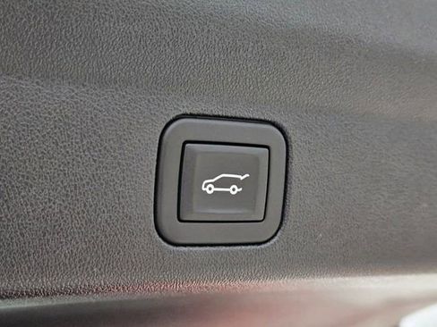 New 2025 Cadillac Escalade IQ Luxury 2 image 31