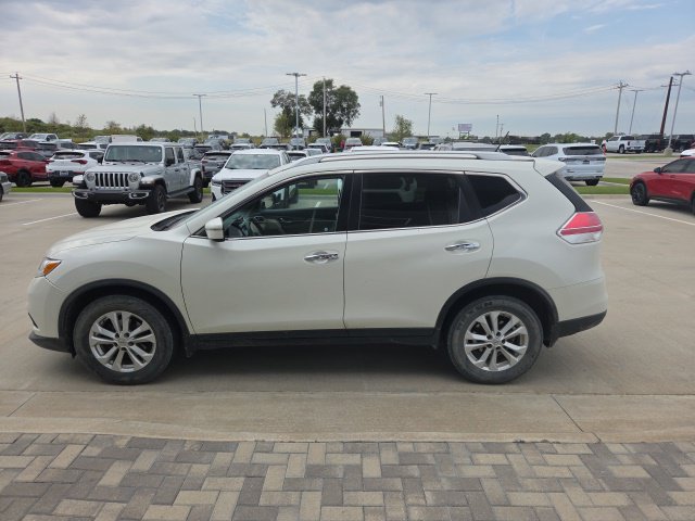 Used 2016 Nissan Rogue SV AWD/4WD image 6