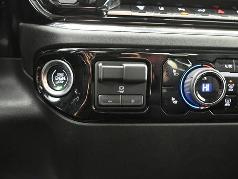 Used 2024 Chevrolet Silverado 3500 LT image 30