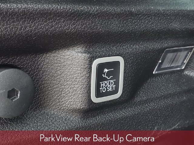 Used 2023 Jeep Grand Cherokee L Laredo w/ Luxury Tech Group I AWD/4WD image 39