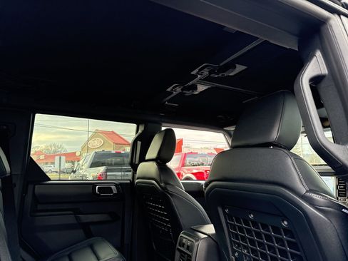 New 2025 Ford Bronco Badlands image 32