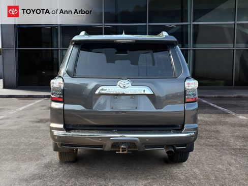 Used 2019 Toyota 4Runner Limited AWD/4WD image 4