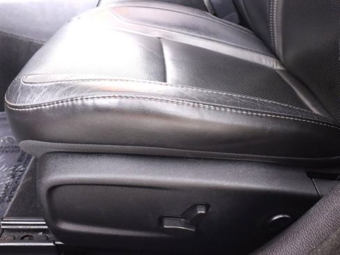 Used 2021 Dodge Charger SXT w/ Leather Interior Group RWD image 32