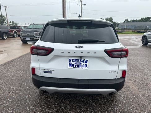 Used 2024 Ford Escape Active AWD/4WD image 5